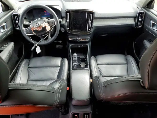 YV4L12UW8P2066294 2023 VOLVO XC40 - Image 8