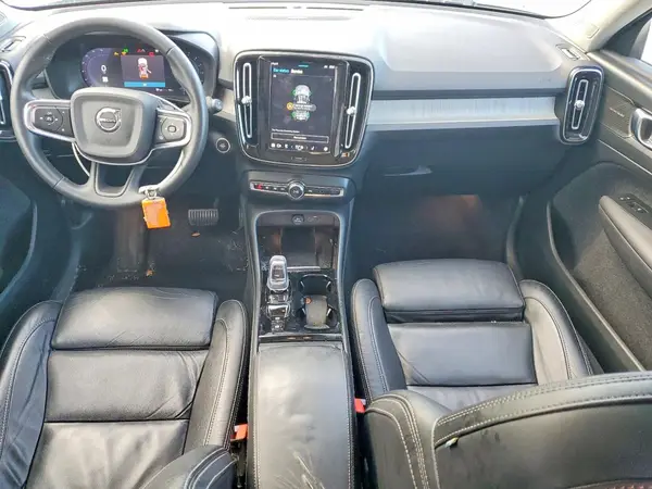 YV4L12UW8P2969092 2023 VOLVO XC40 - Image 8