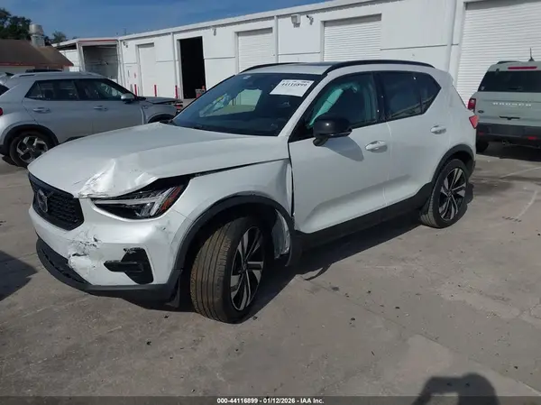 YV4L12UW8P2972218 2023 VOLVO XC40 - Image 2