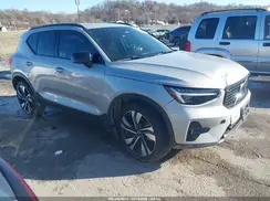 YV4L12UX0P2075032 2023 VOLVO XC40