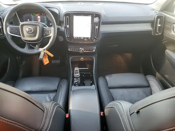 YV4L12UX1P2059406 2023 VOLVO XC40 - Image 8
