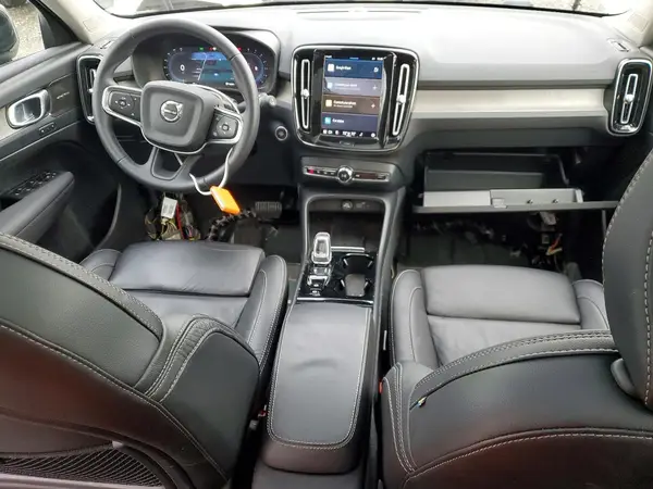 YV4L12UX2P2002969 2023 VOLVO XC40 - Image 8