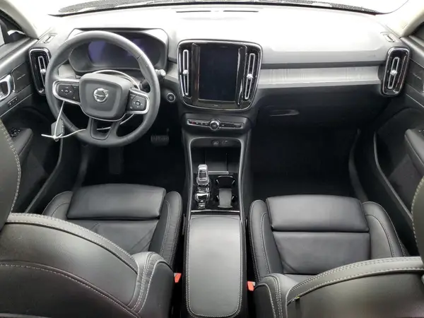 YV4L12UX2P2937683 2023 VOLVO XC40 - Image 8