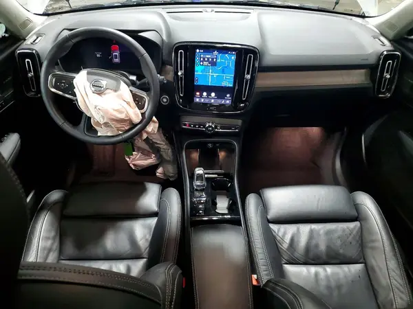 YV4L12UX2P2954693 2023 VOLVO XC40 - Image 8