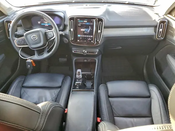 YV4L12UX3P2008344 2023 VOLVO XC40 - Image 8