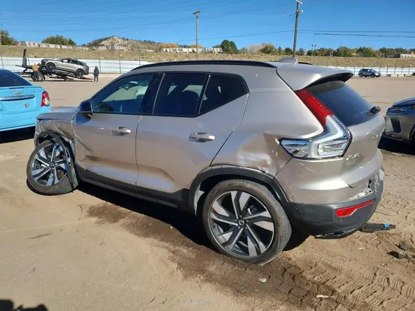 YV4L12UX3P2931553 2023 VOLVO XC40 - Image 2