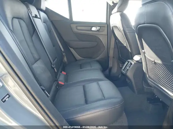 YV4L12UX3P2939166 2023 VOLVO XC40 - Image 8