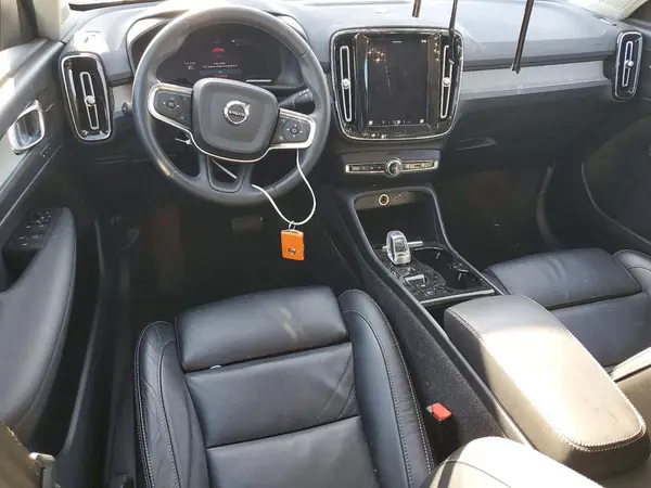YV4L12UX4P2020843 2023 VOLVO XC40 - Image 8