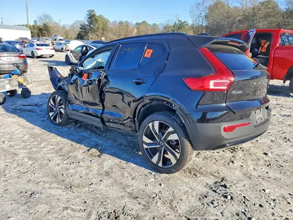 YV4L12UXXP2062451 2023 VOLVO XC40 - Image 2