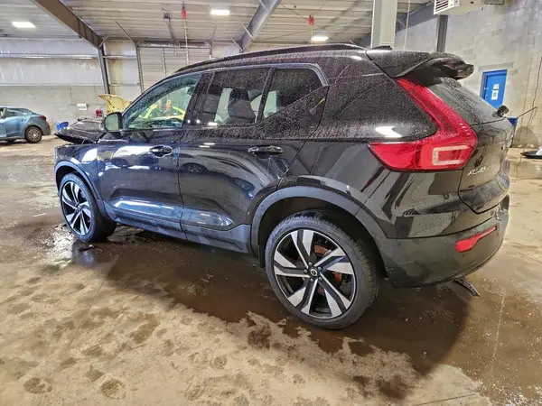 YV4L12UXXP2075913 2023 VOLVO XC40 - Image 2