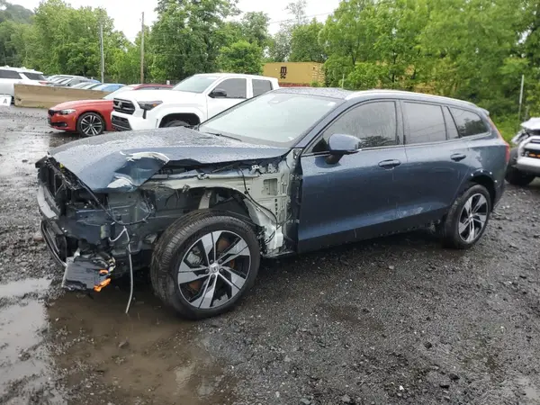 YV4L12WK7S2146849 2025 VOLVO V60 - Image 1