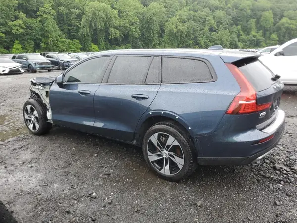 YV4L12WK7S2146849 2025 VOLVO V60 - Image 2