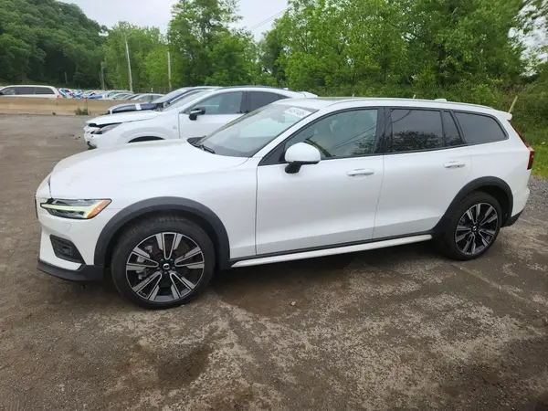 YV4L12WL1T2170414 2026 VOLVO V60 - Image 1