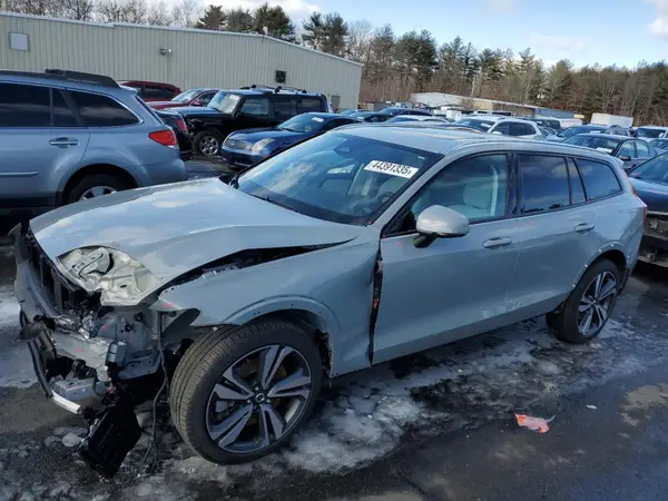YV4L12WYXR2134824 2024 VOLVO V60 - Image 1