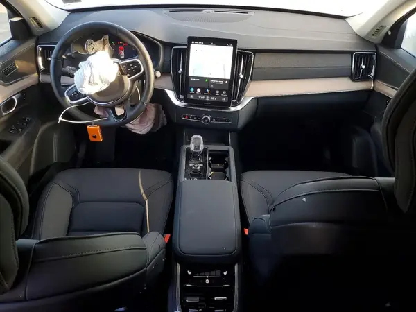 YV4M12JB3S1370556 2025 VOLVO XC90 - Image 8