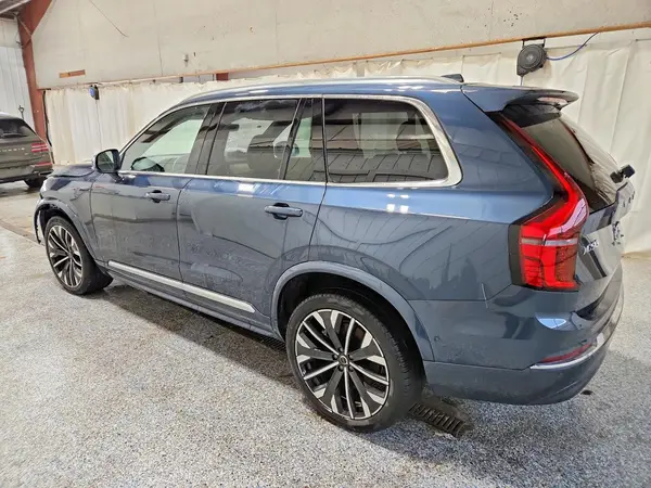 YV4M12PB1S1374130 2025 VOLVO XC90 - Image 2