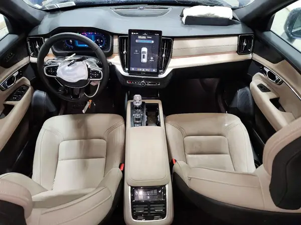 YV4M12PB1S1374130 2025 VOLVO XC90 - Image 8