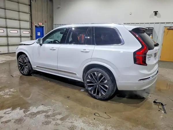 YV4M12PB3S1355191 2025 VOLVO XC90 - Image 2