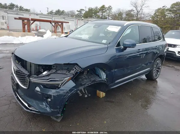 YV4M12PB3S1360133 2025 VOLVO XC90 - Image 2