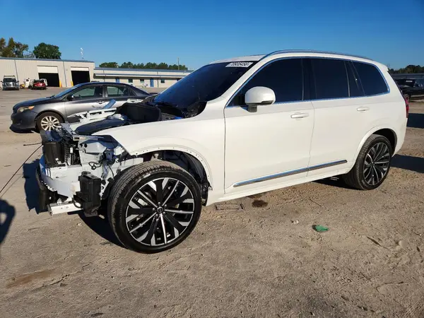 YV4M12PB5S1386877 2025 VOLVO XC90 - Image 1