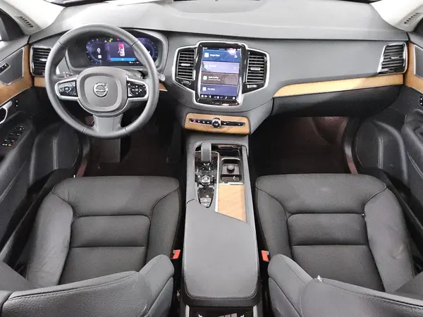 YV4M12PE3S1334576 2025 VOLVO XC90 - Image 8