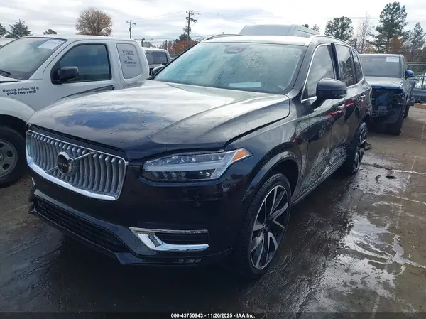 YV4M12PE4S1303112 2025 VOLVO XC90 - Image 2