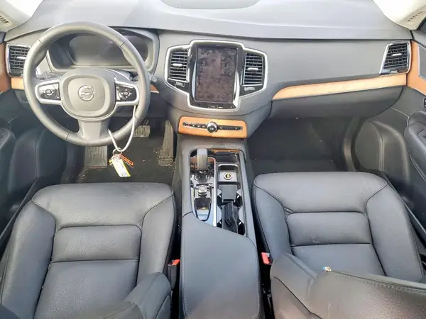 YV4M12PE6S1330683 2025 VOLVO XC90 - Image 8