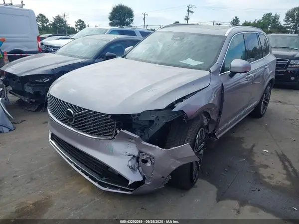 YV4M12PE8T1430978 2026 VOLVO XC90 - Image 2