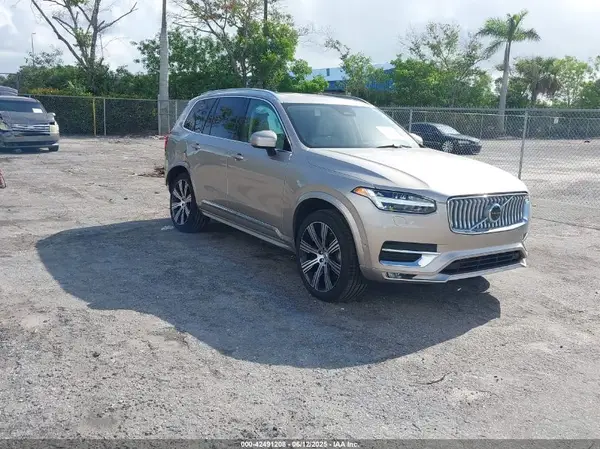 YV4M12PF5S1339044 2025 VOLVO XC90 - Image 1