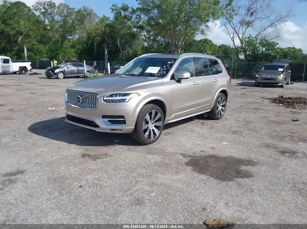 YV4M12PF5S1339044 2025 VOLVO XC90 - Image 2