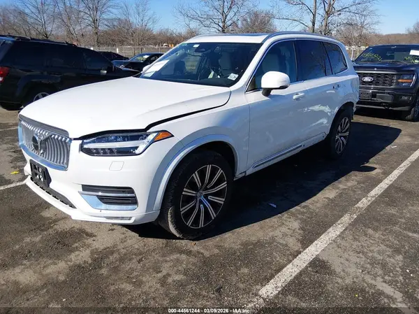 YV4M12PJ2S1299767 2025 VOLVO XC90 - Image 2