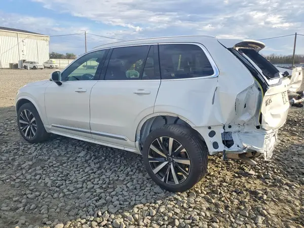 YV4M12PJ2T1494110 2026 VOLVO XC90 - Image 2