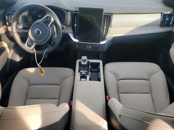 YV4M12PJ2T1494110 2026 VOLVO XC90 - Image 8