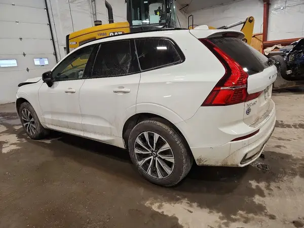 YV4M12RC0S1017267 2025 VOLVO XC60 - Image 2