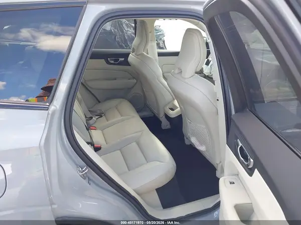 YV4M12RC0S1069059 2025 VOLVO XC60 - Image 8