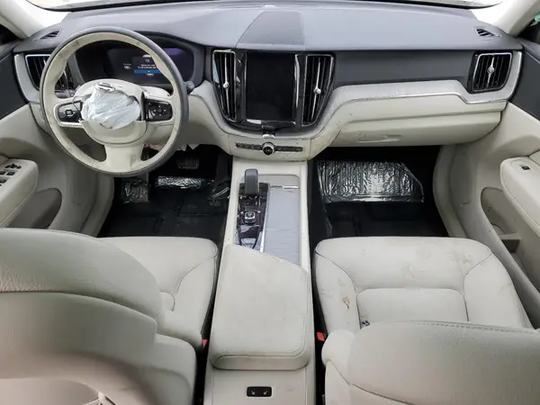YV4M12RC0S1086508 2025 VOLVO XC60 - Image 8