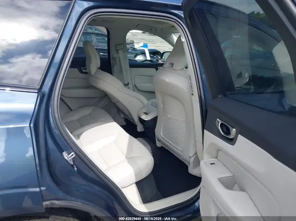 YV4M12RC0S1104473 2025 VOLVO XC60 - Image 8
