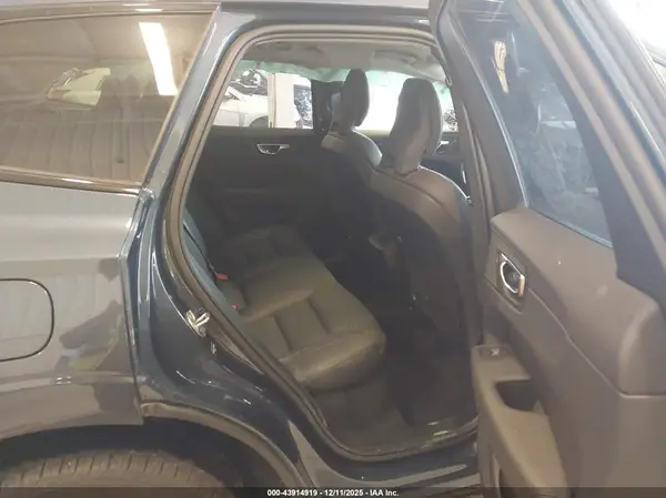 YV4M12RC1S1103980 2025 VOLVO XC60 - Image 8
