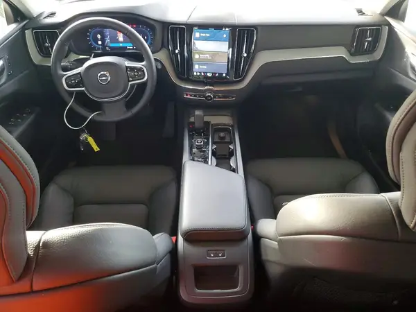 YV4M12RC1S1171471 2025 VOLVO XC60 - Image 8