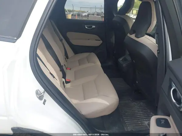 YV4M12RC1T1402306 2026 VOLVO XC60 - Image 8