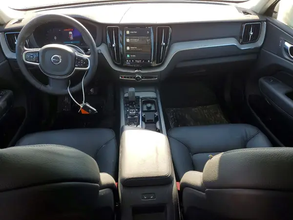 YV4M12RC2S1034717 2025 VOLVO XC60 - Image 8