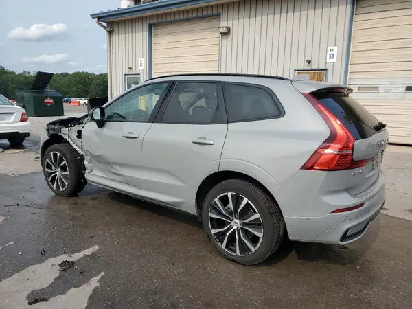 YV4M12RC2S1056443 2025 VOLVO XC60 - Image 2