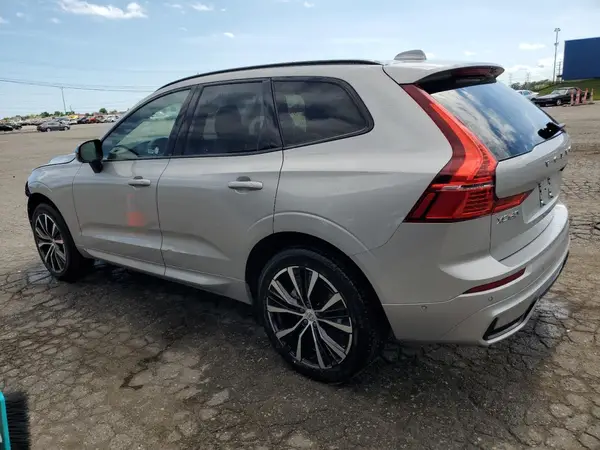 YV4M12RC2S1149298 2025 VOLVO XC60 - Image 2