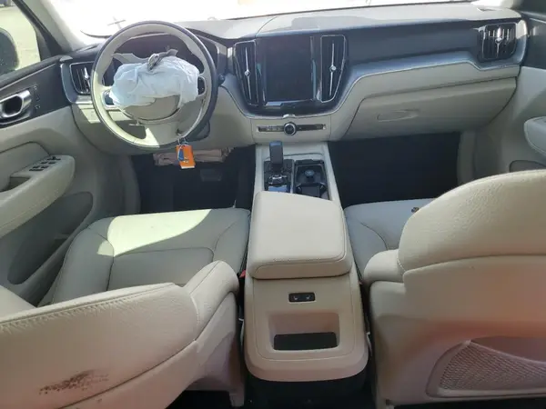 YV4M12RC3S1020454 2025 VOLVO XC60 - Image 8