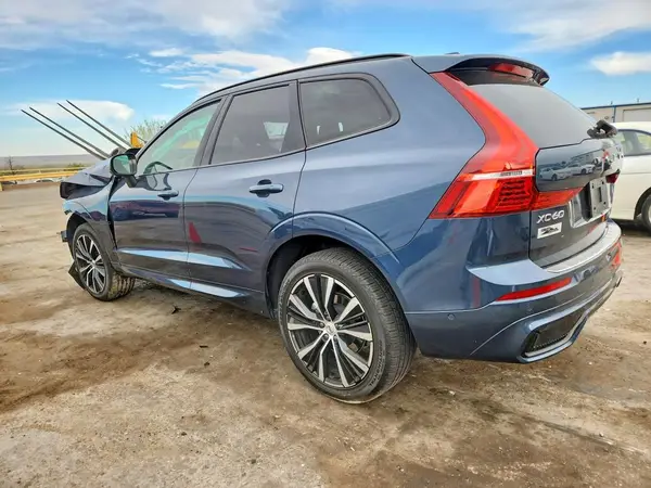 YV4M12RC3S1112681 2025 VOLVO XC60 - Image 2