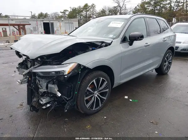 YV4M12RC3S1121154 2025 VOLVO XC60 - Image 2