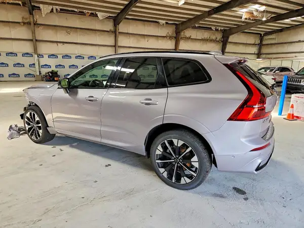 YV4M12RC3T1422220 2026 VOLVO XC60 - Image 2