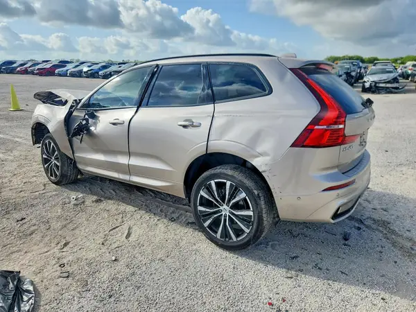YV4M12RC4S1074152 2025 VOLVO XC60 - Image 2