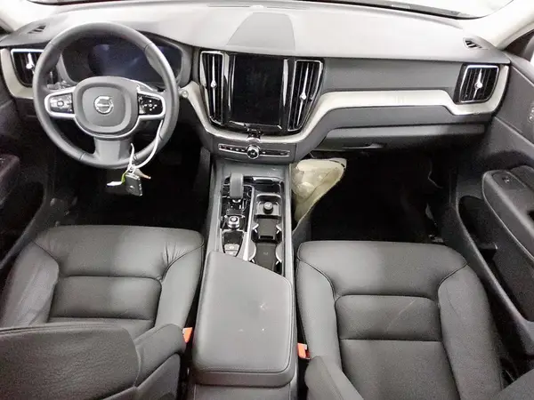 YV4M12RC4S1116187 2025 VOLVO XC60 - Image 8
