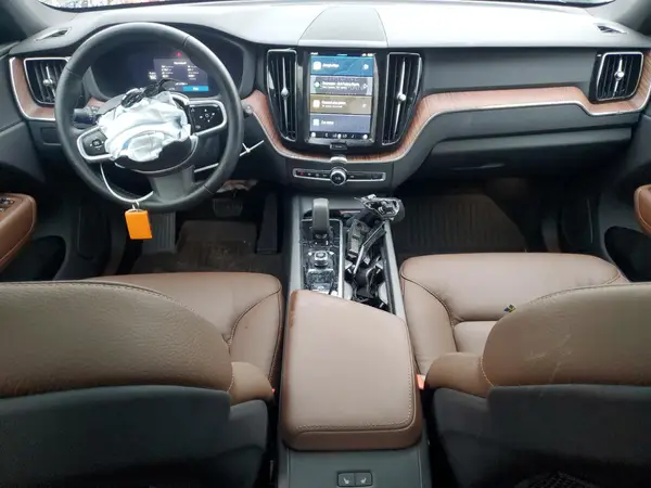 YV4M12RC4S1216886 2025 VOLVO XC60 - Image 8